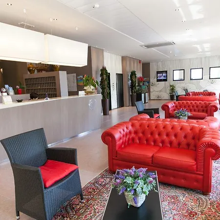 فندق Napoleon 3*